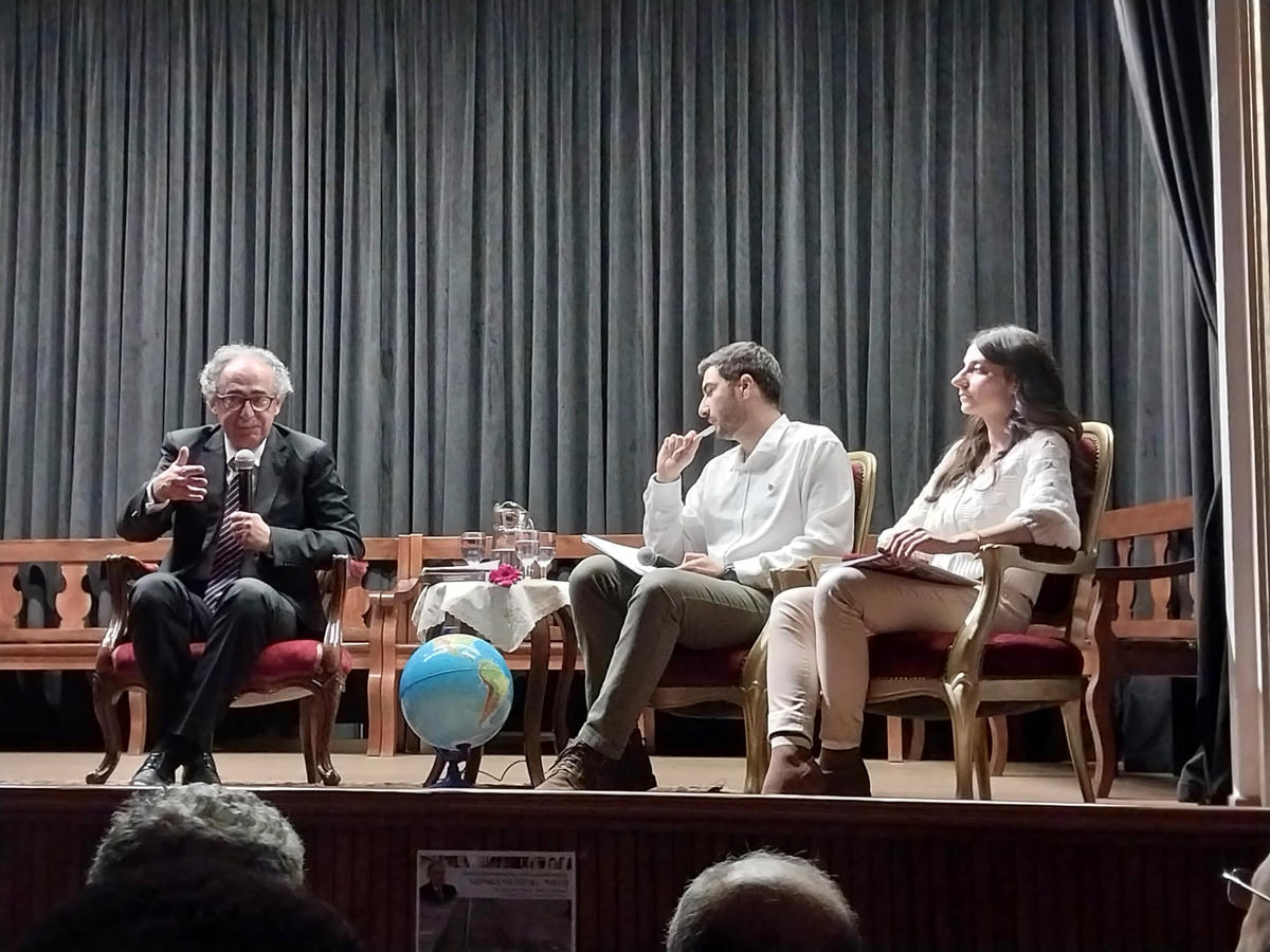 Շնորհանդէս Տոք. Հրայր Ճեպեճեանի Գ. Հատորին